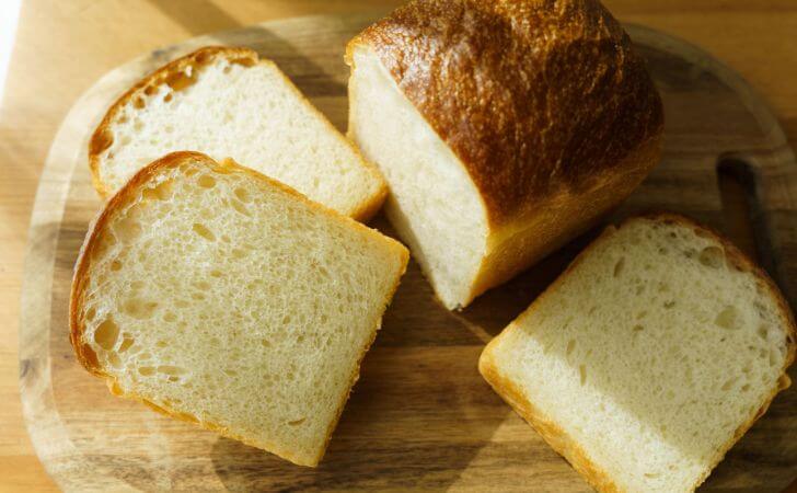 パンこね機とホームベーカリーの違いとは？機能や使い勝手を比較