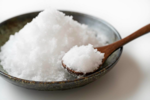 パンの塩の役割とは？パン作りにおける塩の重要性と適切な量